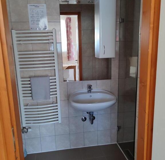 צימר Thermál Panzió Kiskunmajsa