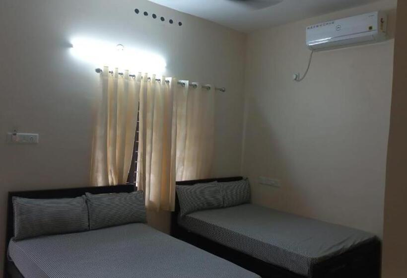 Hotel Amme Narayana Tourist Home