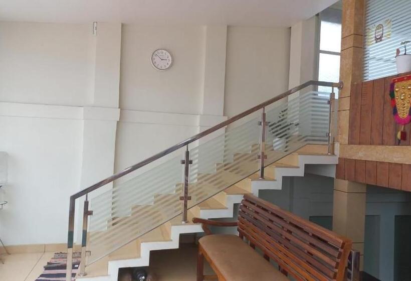 Hotel Amme Narayana Tourist Home