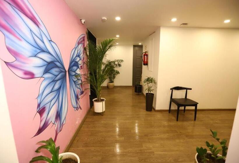 Hotelli Bk Studio And Rooms Near Huda City Centre