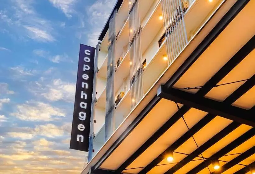 ホテル Copenhagen Residences   Ormoc