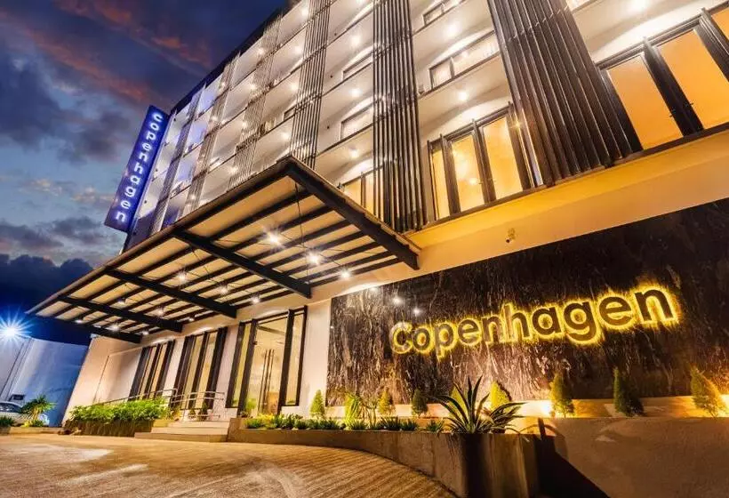 ホテル Copenhagen Residences   Ormoc
