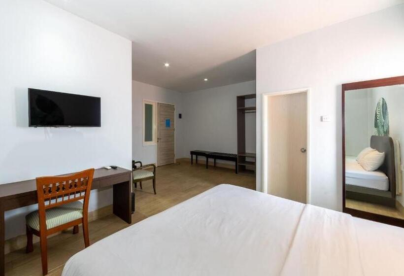 בית מלון כפרי Cove Matahari Senja