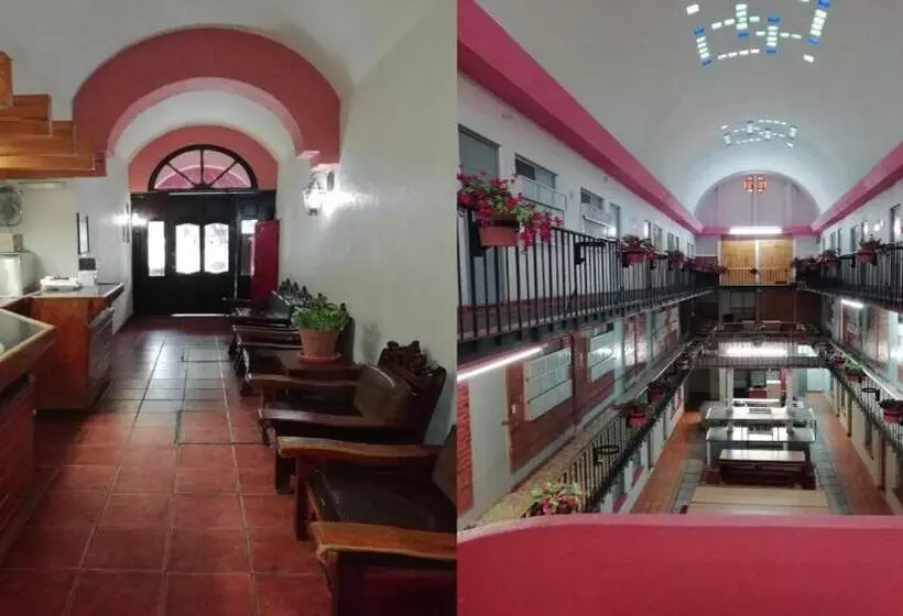 カプセルホテル Hostal De Escandón