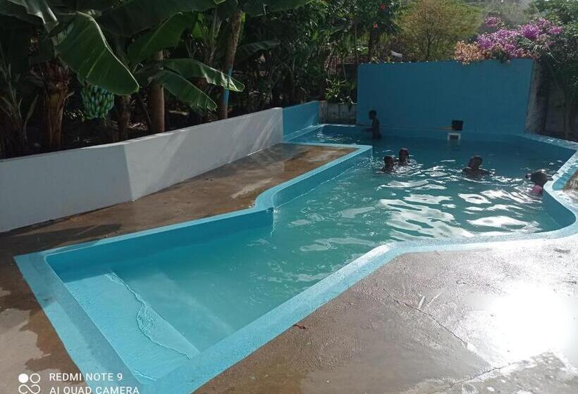 هتل Recanto D Nha Fana