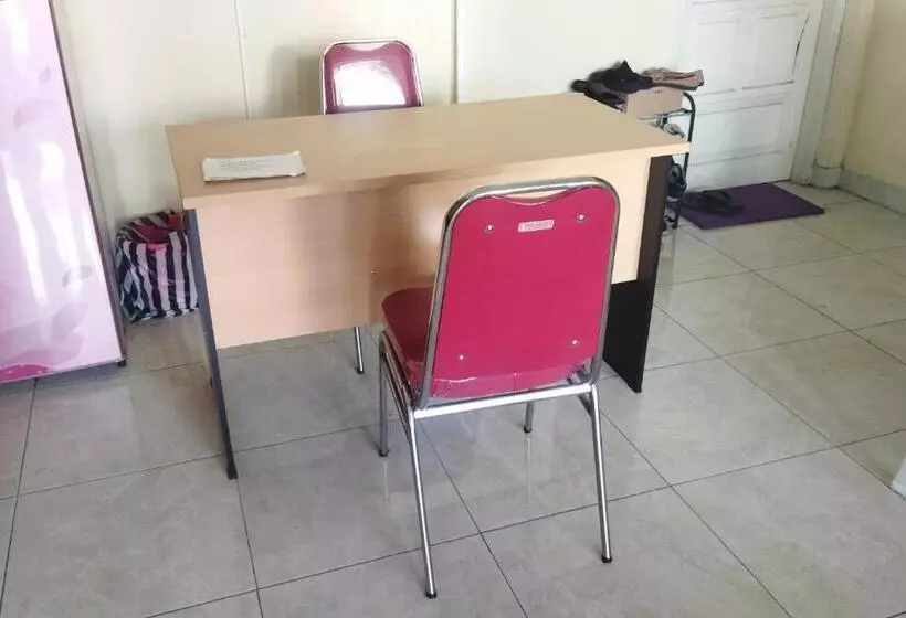 هتل Spot On 93442 Widya Homestay Syariah