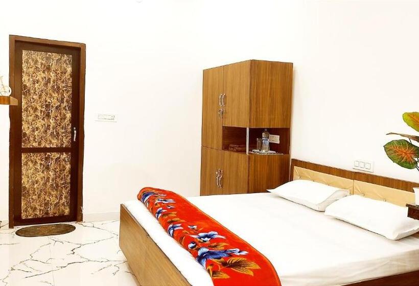 هتل The Paradise Suites    Studios    High Rated Rooms In Area