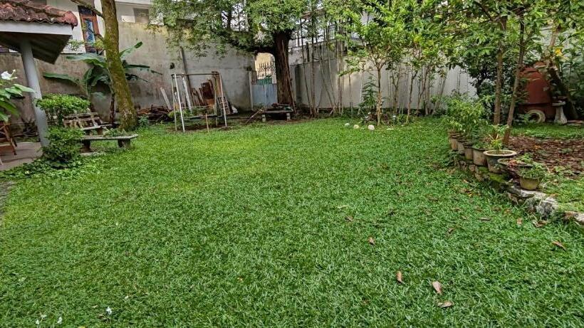 Пансион Jays Guest Diyatha Waterfront