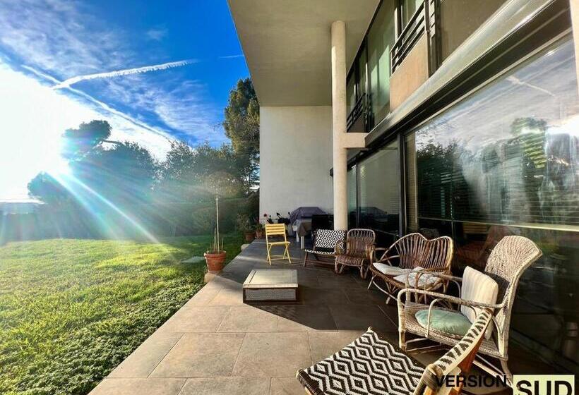 پانسیون Version Sud Prestigieuse Villa Au Mont Faron