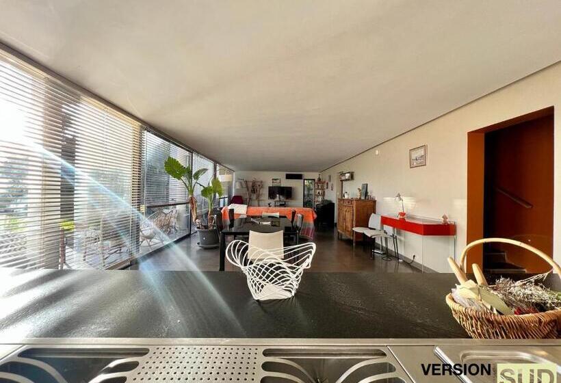 پانسیون Version Sud Prestigieuse Villa Au Mont Faron