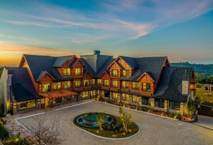 استراحتگاه Flat 2 Qtos Hotel Chateau Du Golden