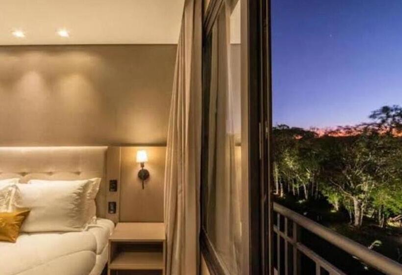 استراحتگاه Flat 2 Qtos Hotel Chateau Du Golden