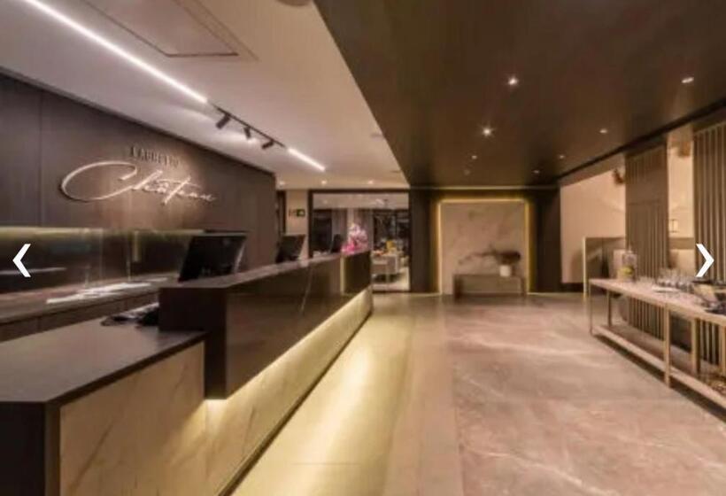 استراحتگاه Flat 2 Qtos Hotel Chateau Du Golden