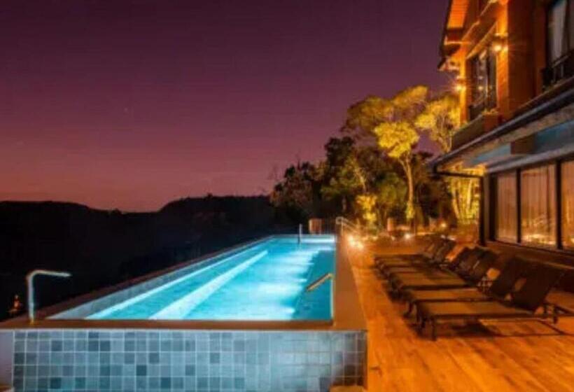 استراحتگاه Flat 2 Qtos Hotel Chateau Du Golden