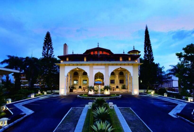 Tripletree Hotel And Resort Bukittinggi