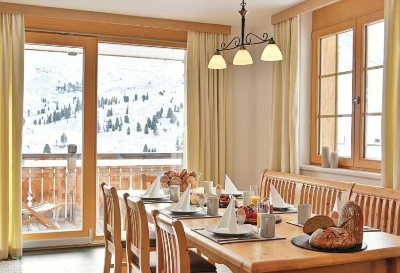 هتل Alpinlodges Kühtai