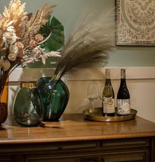 هتل Apartamenty Sowa Toruń