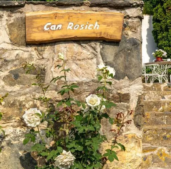 ホテル Can Rosich