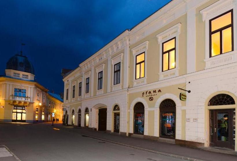 فندق Centrum Vendégház Eger