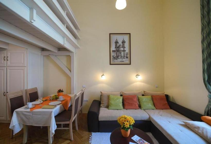 فندق Centrum Vendégház Eger