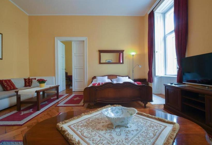 فندق Centrum Vendégház Eger