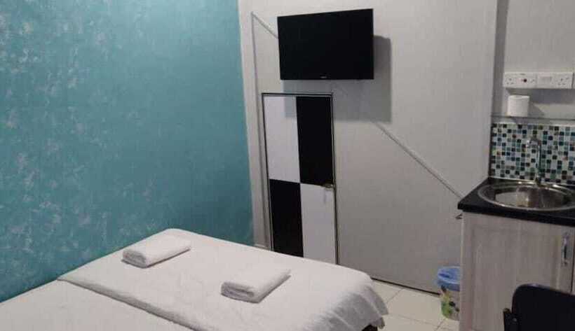 Szálloda S & S Guest House Kuantan