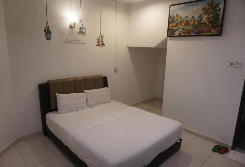 Szálloda S & S Guest House Kuantan