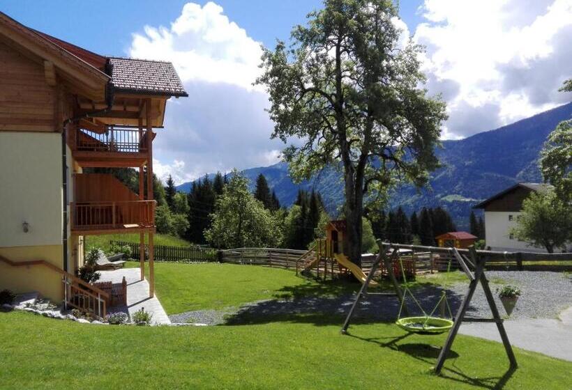 בית מלון כפרי Historischer Bauernhof Schabus