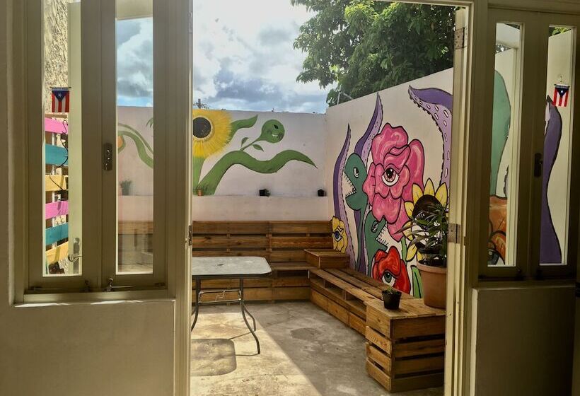 هتل Hostel H1 Miramar