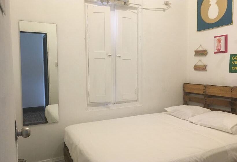 هتل Hostel H1 Miramar