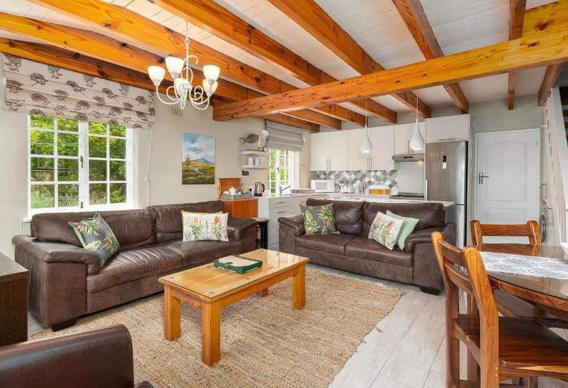 هتل Houtkapperspoort Country Cottages