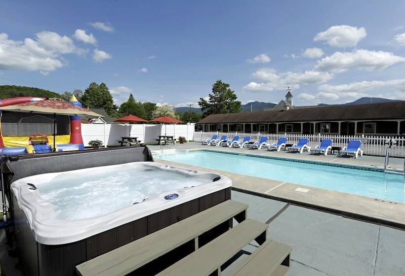 호텔 Mt Madison Inn & Suites