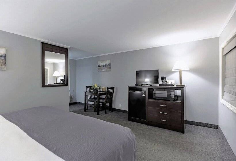 호텔 Mt Madison Inn & Suites