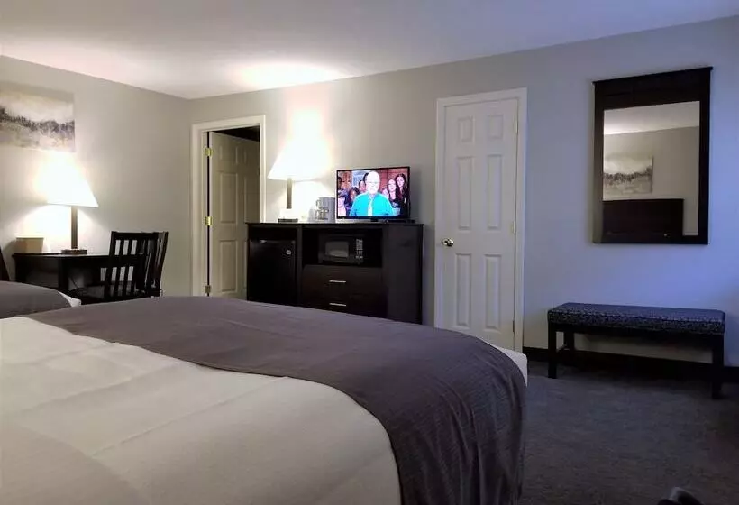 ホテル Mt Madison Inn & Suites