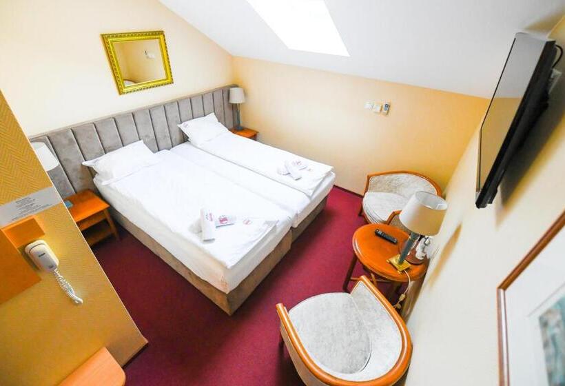 בית מלון כפרי Pensjonat Fitness & Spa Gregor