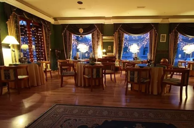 Hotel Platán