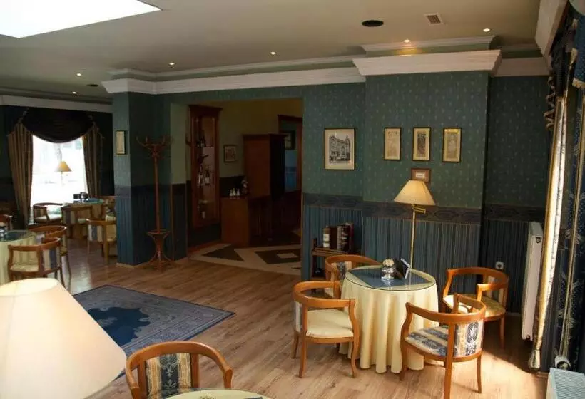 Hotel Platán