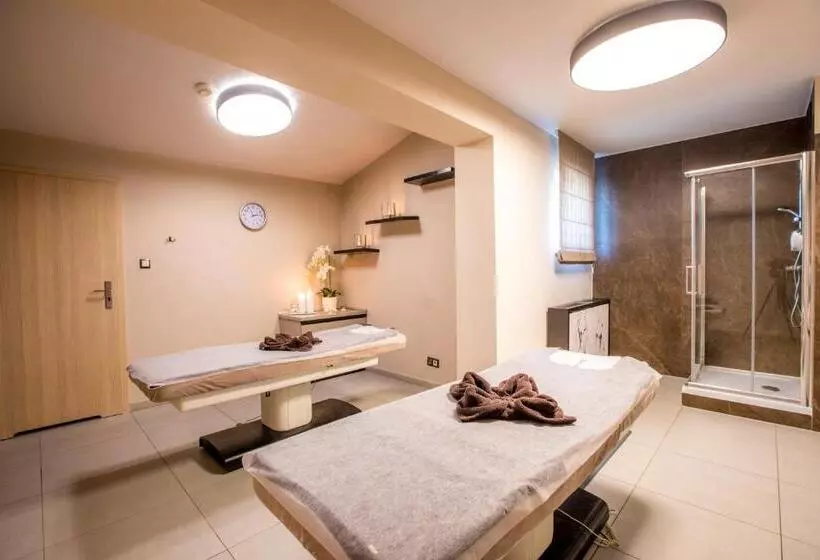 هتل Polanica Resort & Spa