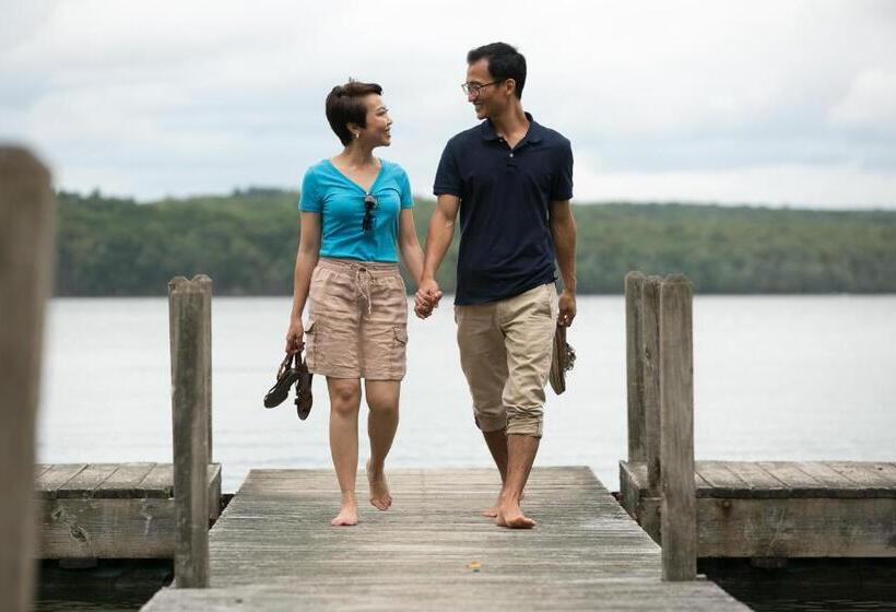 فندق Silver Birches Resort