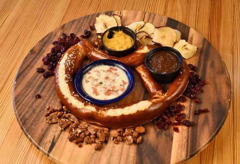 فندق Silver Birches Resort