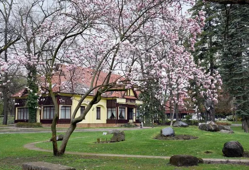 Hotelli Villa