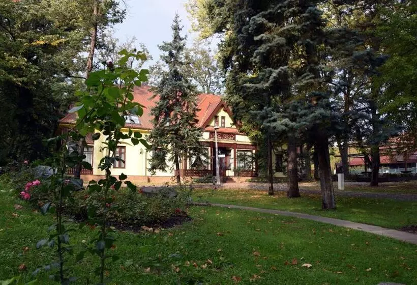 Hotelli Villa