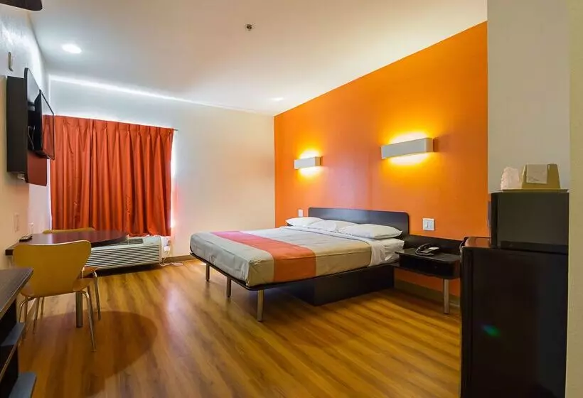 Motel 6 Dallas – Irving Dfw Airport South