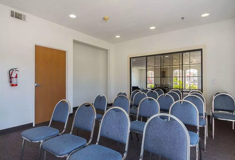 Motel 6 Dallas – Irving Dfw Airport South