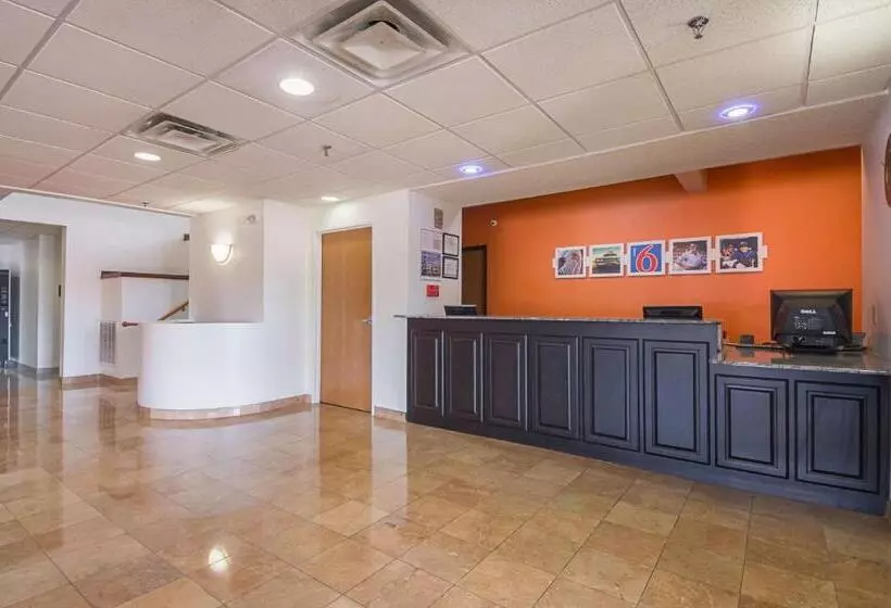 Motel 6 Dallas – Irving Dfw Airport South