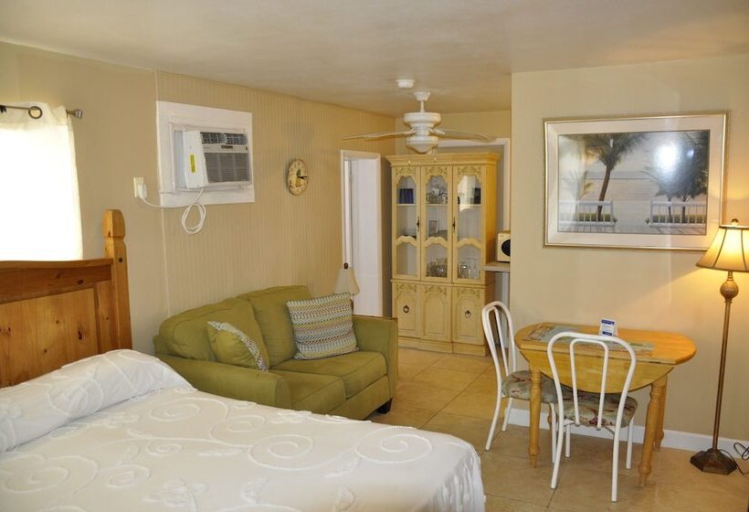 Oceanfront Sea Scape Motel