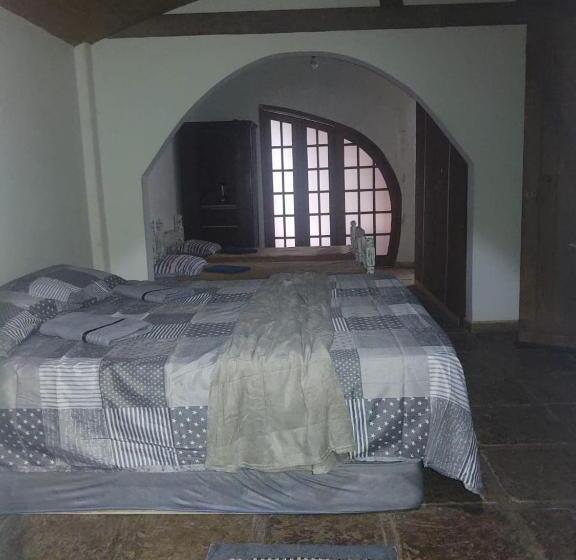 Hostel Pousada Vale Encantado Macaé