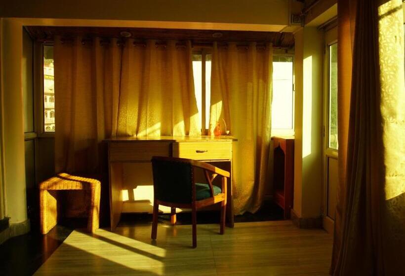 فندق صغير Sailani Lostels