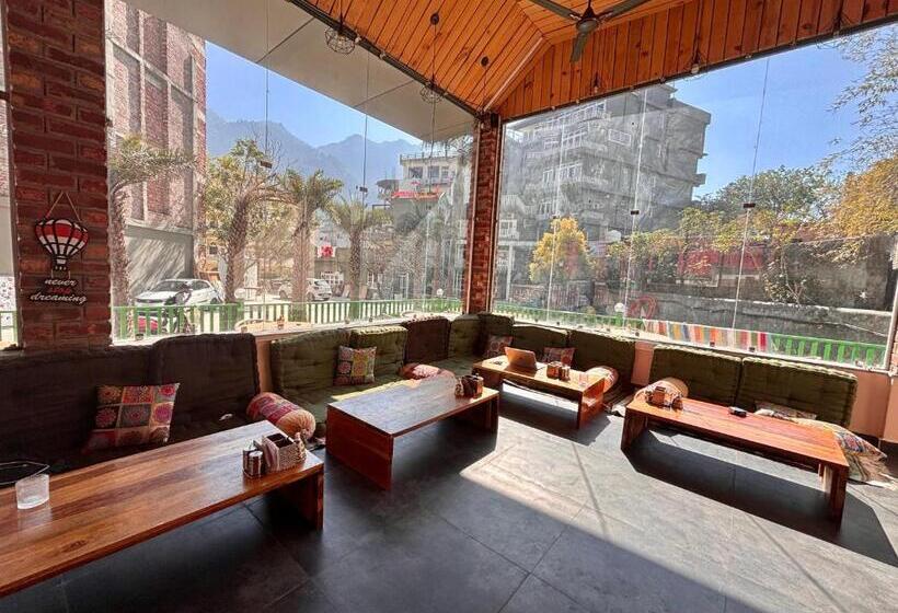 فندق صغير Sailani Lostels