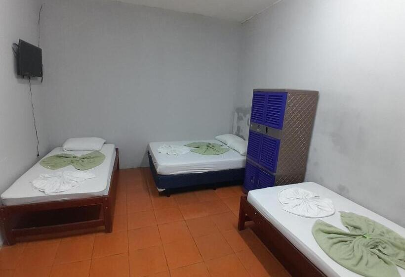 تختخواب و صبحانه Hospedaje Yunandre